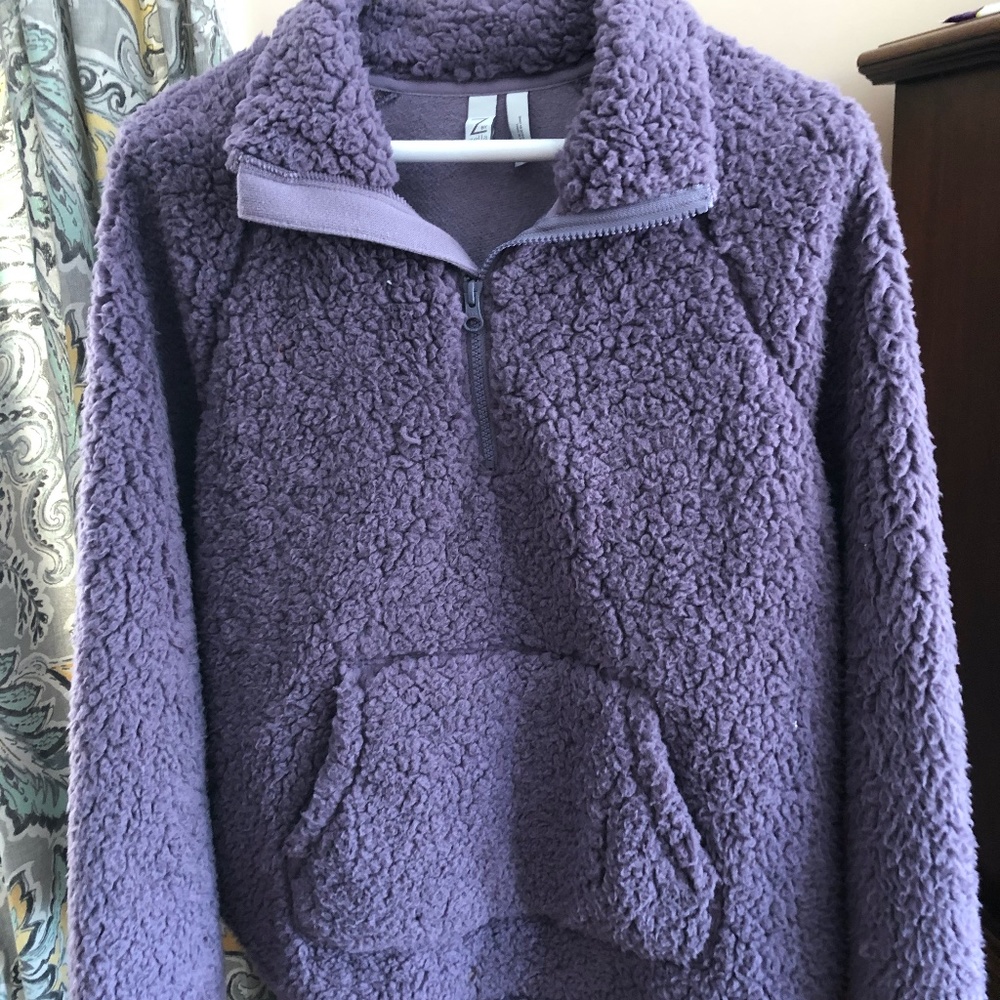 Fleece pullover